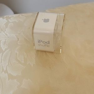 2GB Ipod shuffle